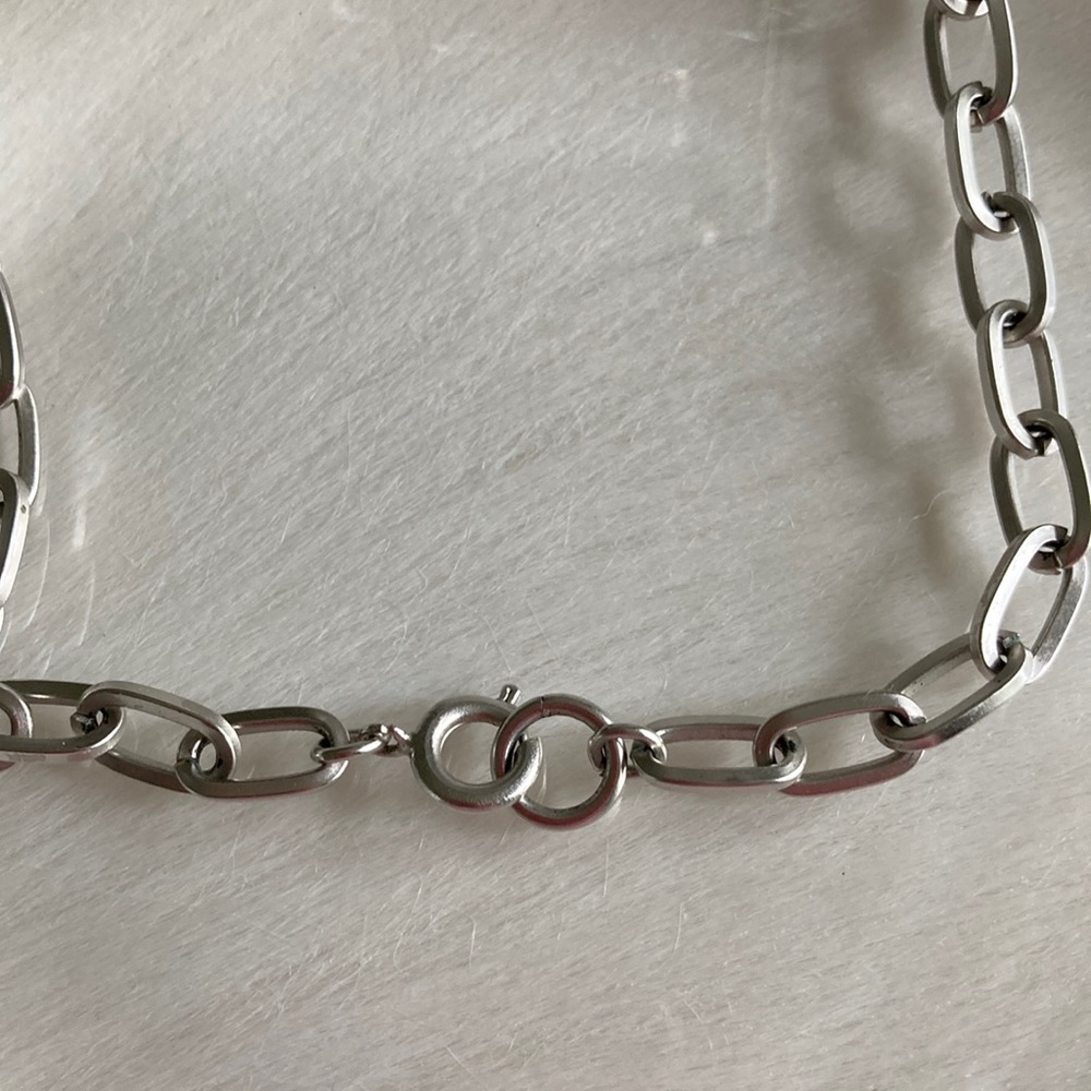 Large Vtg Crown Trifari Silver Tone Pendant & Necklace - Picture 9 of 11